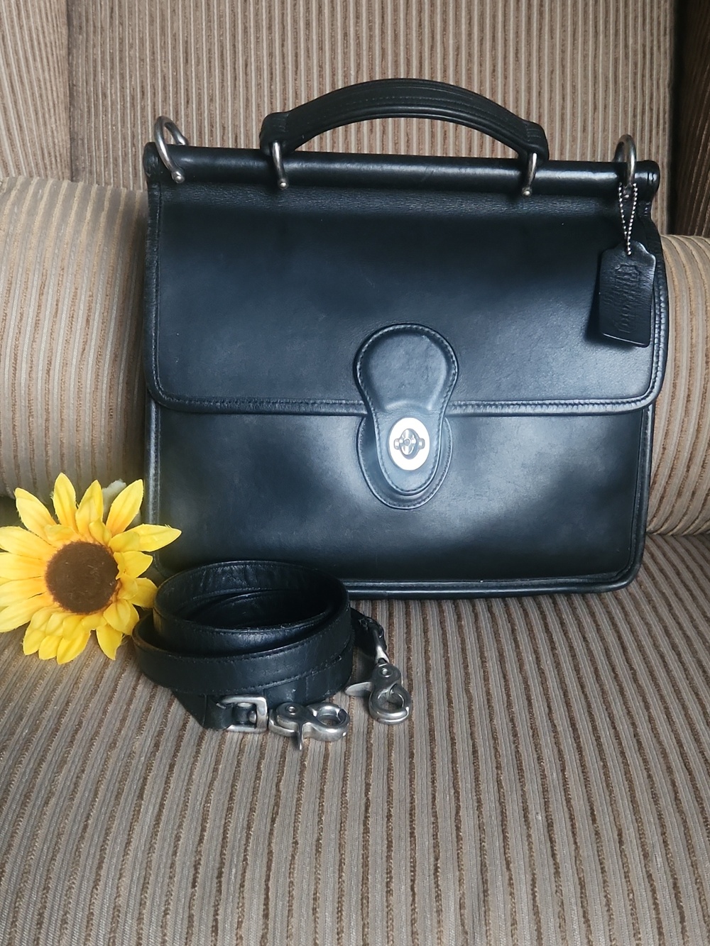 Vintage 1990s Coach Willis Classic Black Leather Bag